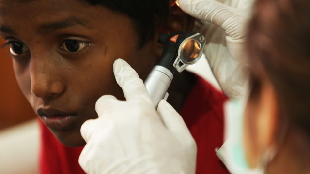 Surdité en Guinée : quand la perception sociale complique le suivi